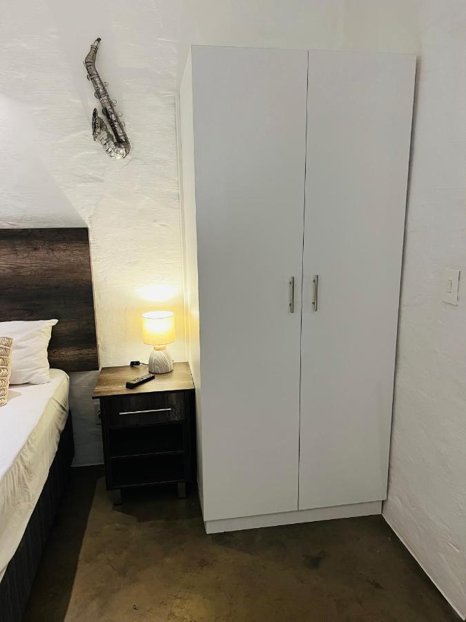 City Living Apartment 119 - Washer, 4K Tv, Fast Wifi, & Sunny Balcony Γιοχάνεσμπουργκ Εξωτερικό φωτογραφία